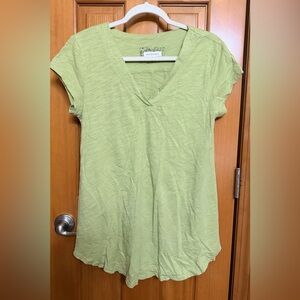 Mododoc (Sundance) Light Green V-Neck Short Sleeve Tunic burnout tee size M